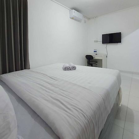 Hotel Reddoorz Syariah At Jalan Godean Ngabean Exterior foto