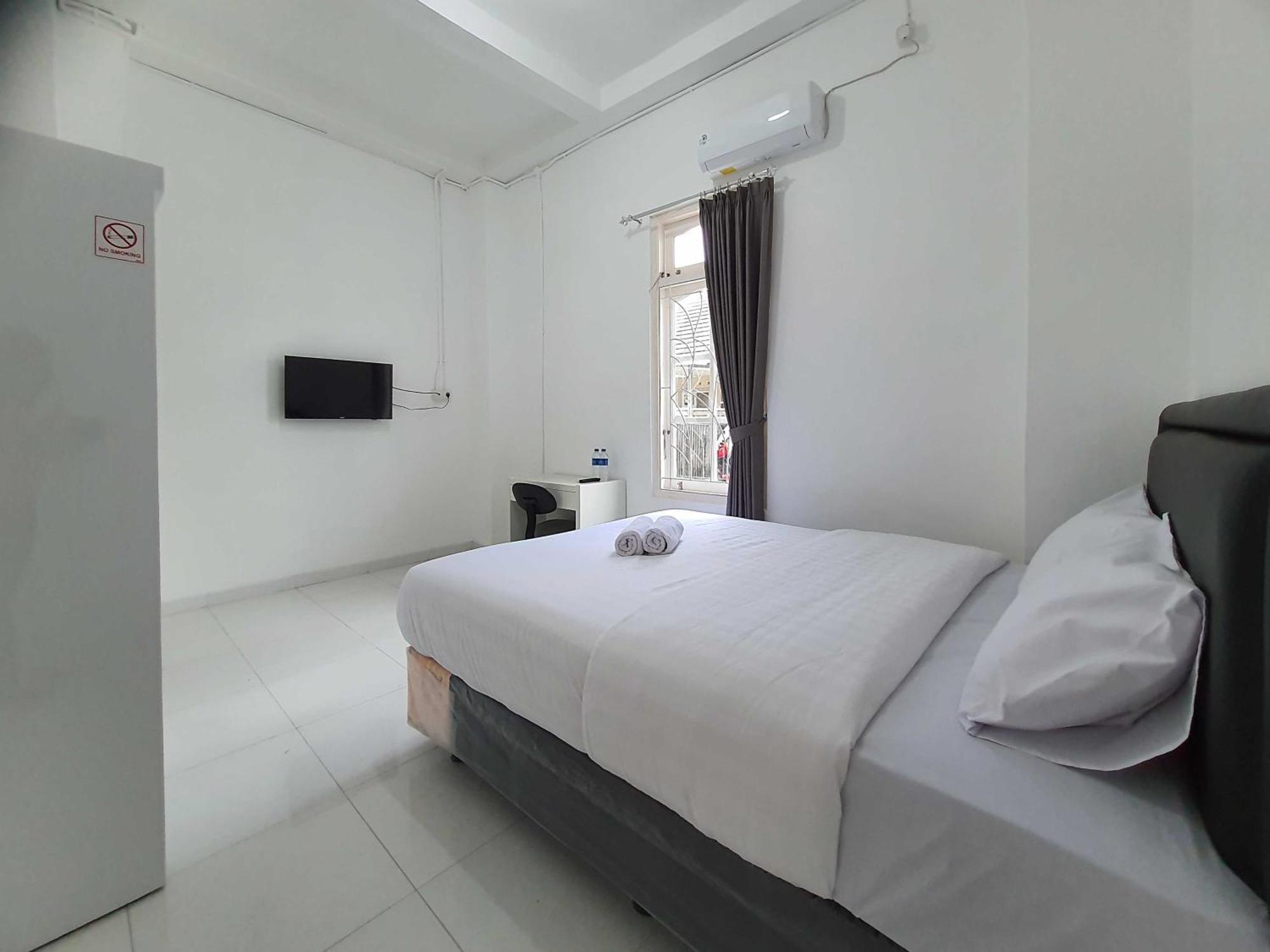 Hotel Reddoorz Syariah At Jalan Godean Ngabean Exterior foto