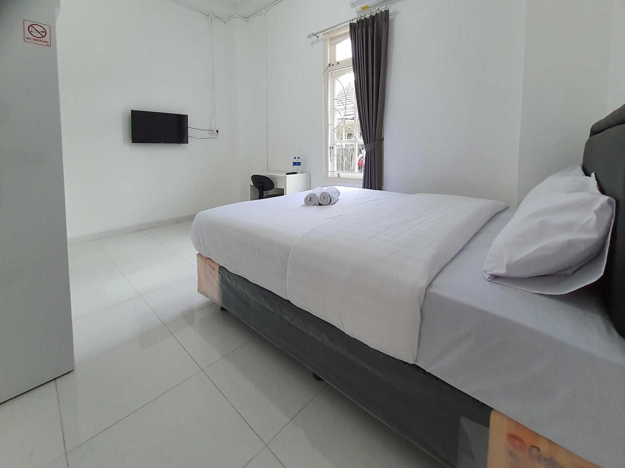 Hotel Reddoorz Syariah At Jalan Godean Ngabean Exterior foto