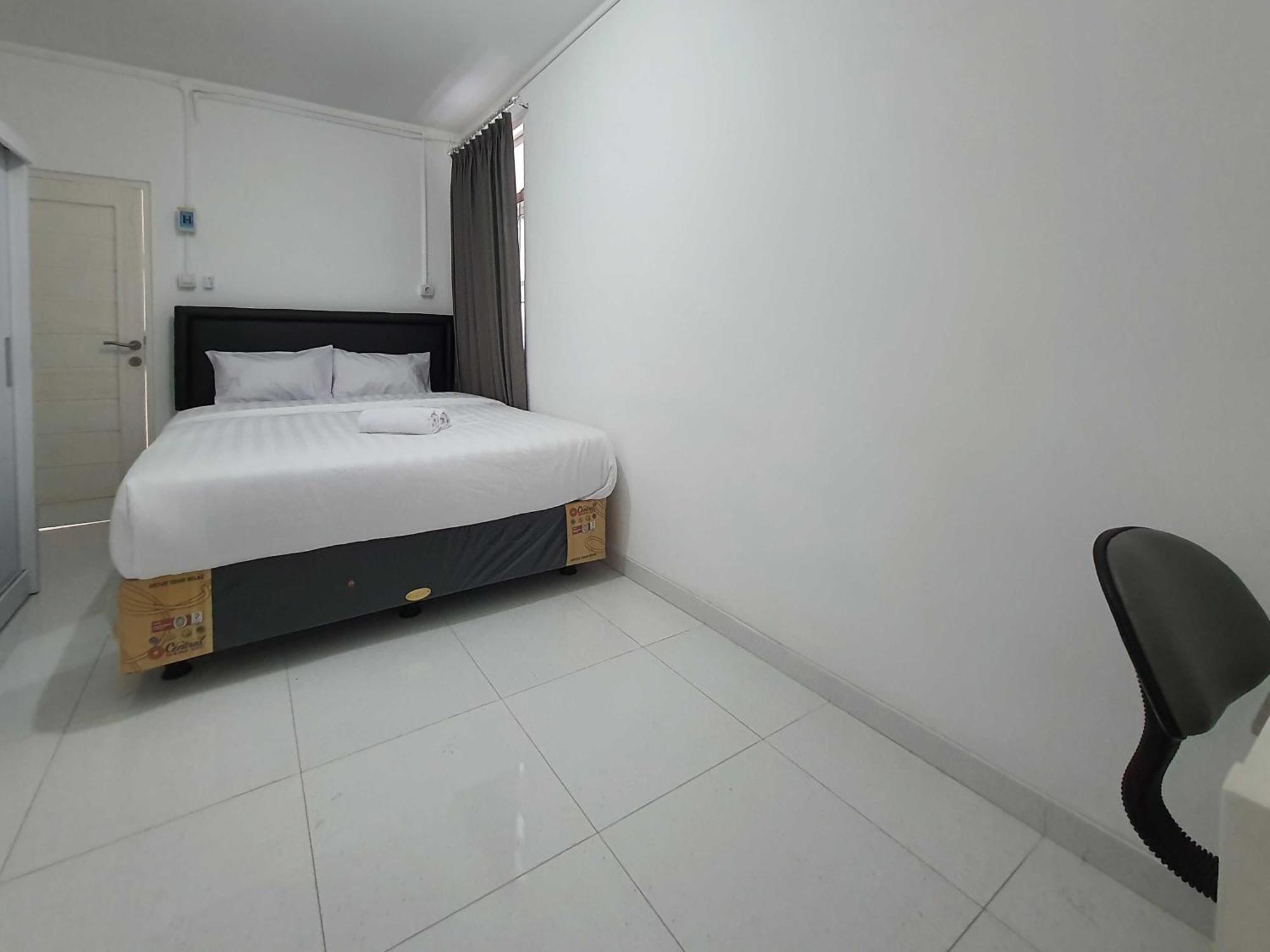 Hotel Reddoorz Syariah At Jalan Godean Ngabean Exterior foto